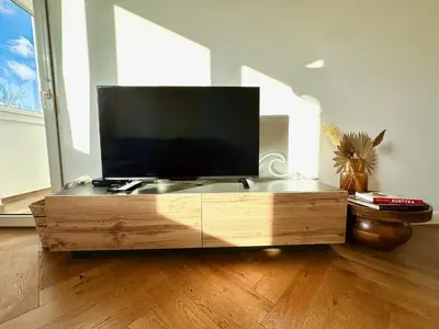Telewizja i/lub zestaw kina domowego w obiekcie Surf Apartament Biskupin
