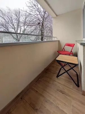 Balkon lub taras w obiekcie Wrocław Urban Elegance Apartment by BookingHost
