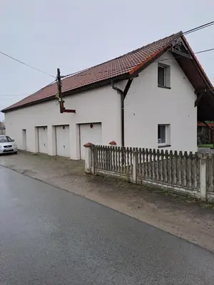 Budynek, w którym mieści się pensjonat