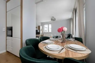 Część wypoczynkowa w obiekcie Bright Two Bedroom Apartment in Wrocław with Air Conditioning and Parking by Noclegi Renters