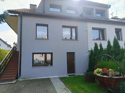 Budynek, w którym mieści się kwatera prywatna