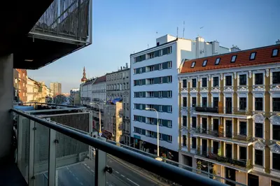 Budynek, w którym mieści się apartament