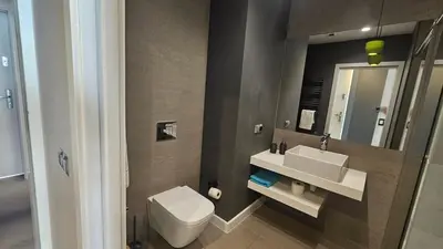Łazienka w obiekcie OVO studio od dziedzińca