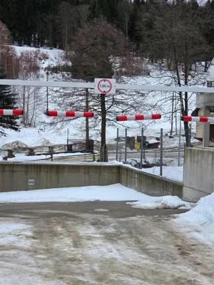 Obiekt Czarnogórska Perła zimą