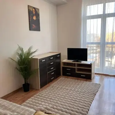 Home & Pool Apartment