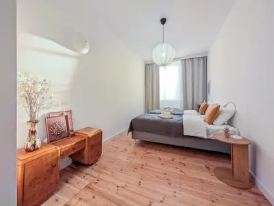 Część wypoczynkowa w obiekcie Hallera 57 Urban Apartment by BookingHost