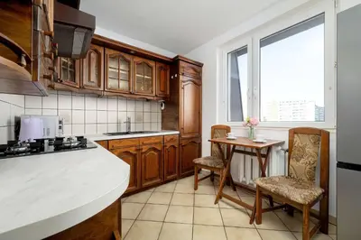 Kuchnia lub aneks kuchenny w obiekcie Bright & Spacious Apartment for 6 People with the River View by Noclegi Reenters