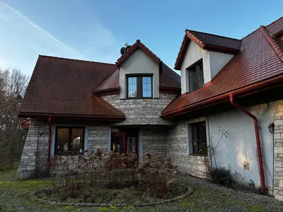 Budynek, w którym mieści się dom wakacyjny