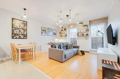 Telewizja i/lub zestaw kina domowego w obiekcie Hubska 62B by Homeprime