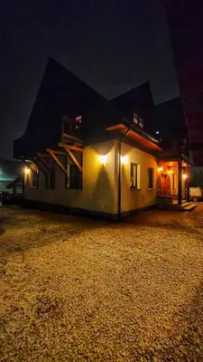 Budynek, w którym mieści się apartament