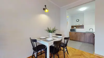 Kuchnia lub aneks kuchenny w obiekcie Market Square View Cozy 2 Rooms AS Home R425