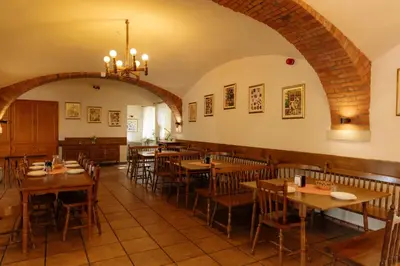 Restauracja lub miejsce do jedzenia w obiekcie Regle Różanka