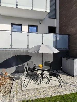 Patio lub wspólna przestrzeń na świeżym powietrzu w obiekcie Apartament Avocado
