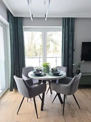 Telewizja i/lub zestaw kina domowego w obiekcie Apartament Zielony Loft Kudowa Zdrój z parkingiem w garażu