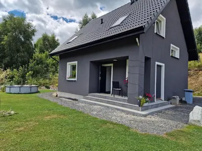 Ogród w obiekcie Przystań w górskim Raju