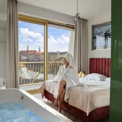 Apartamenty z jacuzzi i widokiem na Odrę - Boulevard Drobnera