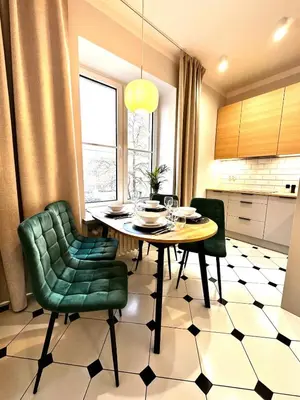 Kuchnia lub aneks kuchenny w obiekcie Stylowy retro apartament w sercu Wrocławia