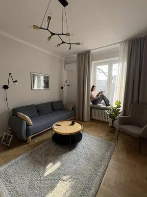 Część wypoczynkowa w obiekcie Stylowy retro apartament w sercu Wrocławia