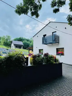 Budynek, w którym mieści się apartament