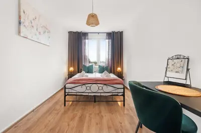 Łóżko lub łóżka w pokoju w obiekcie Balonowa 43 by Homeprime