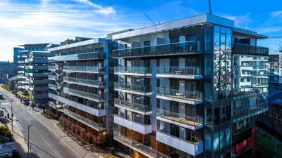 Budynek, w którym mieści się apartament