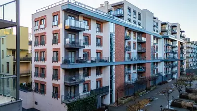 Budynek, w którym mieści się apartament