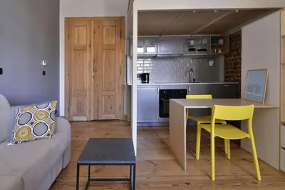 Kuchnia lub aneks kuchenny w obiekcie Comfort & Modern Apartment Studio by Market Square with AC AS HOME S4