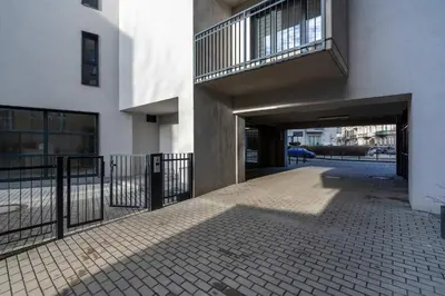 Budynek, w którym mieści się apartament