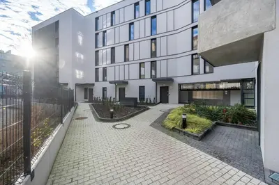 Budynek, w którym mieści się apartament