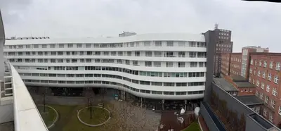 Budynek, w którym mieści się apartament