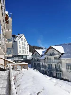 Budynek, w którym mieści się apartament