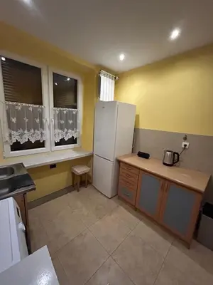 Kuchnia lub aneks kuchenny w obiekcie kawalerka,apartament,mieszkanie