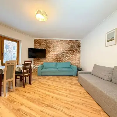 Rynek Wrocław Apartment for 8 People by BookingHost