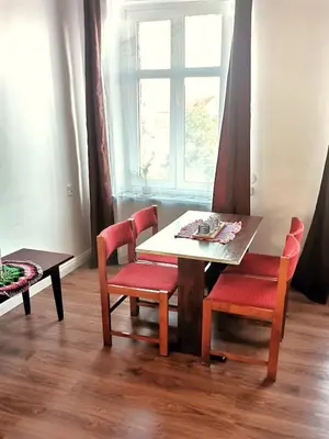Część wypoczynkowa w obiekcie Apartament dla Cyfrowych Nomadów z miejscem pracy