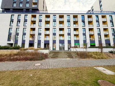 Budynek, w którym mieści się apartament