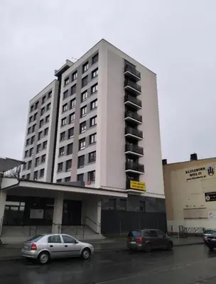 Budynek, w którym mieści się apartament