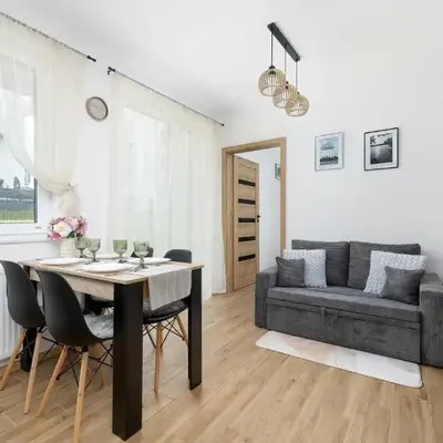 Elegant Apartment in Gliwice with Garden Desk and Parking by Noclegi Renters