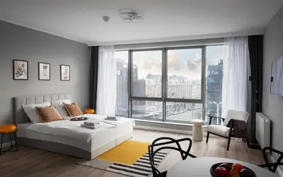 Łóżko lub łóżka w pokoju w obiekcie ProperUNIT City Center Best View Apartment with AC