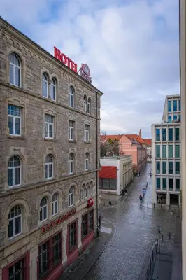 Budynek, w którym mieści się apartament
