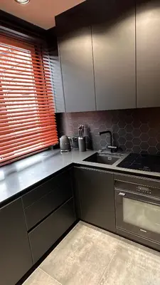 Kuchnia lub aneks kuchenny w obiekcie Designerskie dwupokojowe mieszkanie w centrum