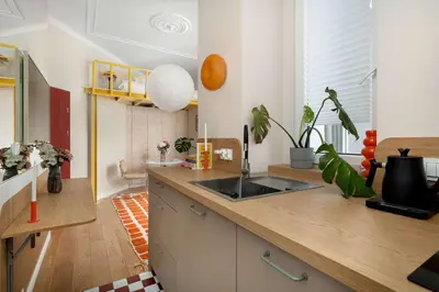 Kuchnia lub aneks kuchenny w obiekcie Unique Studio Close to the City Center with Balcony by Noclegi Renters