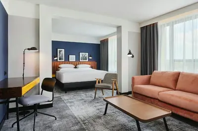 Łóżko lub łóżka w pokoju w obiekcie Four Points by Sheraton Wroclaw
