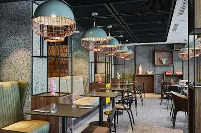 Część wypoczynkowa w obiekcie Four Points by Sheraton Wroclaw