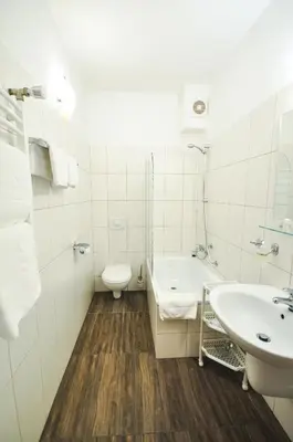 Łazienka w obiekcie Hotel Trzy Światy Spa & Wellness Rajska WySpa
