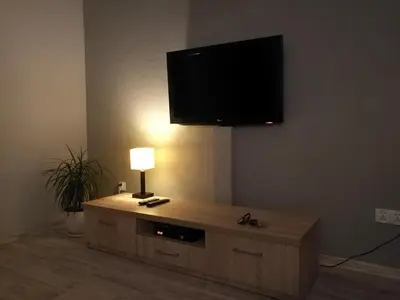 Telewizja i/lub zestaw kina domowego w obiekcie Studio Pionier