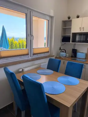 Kuchnia lub aneks kuchenny w obiekcie Słoneczne Apartamenty Polanica-Zdrój