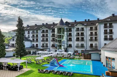Basen w obiekcie Apartamenty i pokoje Montana lub w pobliżu