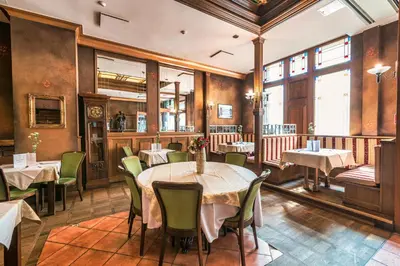 Restauracja lub miejsce do jedzenia w obiekcie Hotel Polonia Centrum
