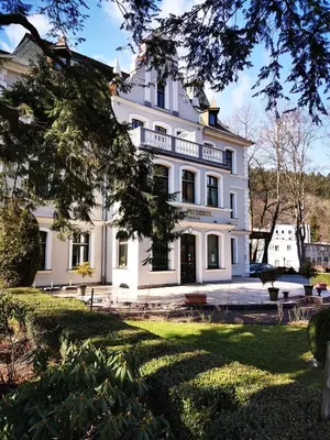 Budynek, w którym mieści się hotel