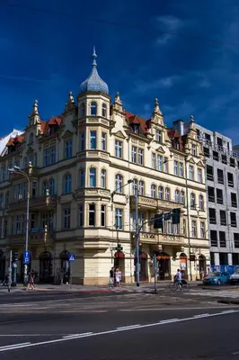 Budynek, w którym mieści się apartament